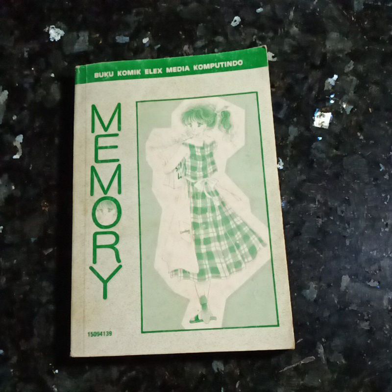 Buku / Komik Memory, Yuka Takase.