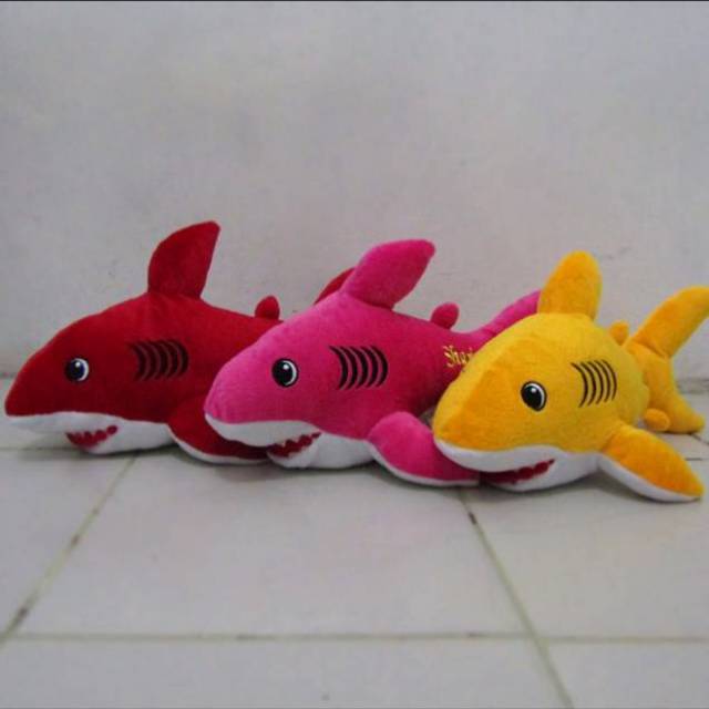 Boneka baby shark size:L