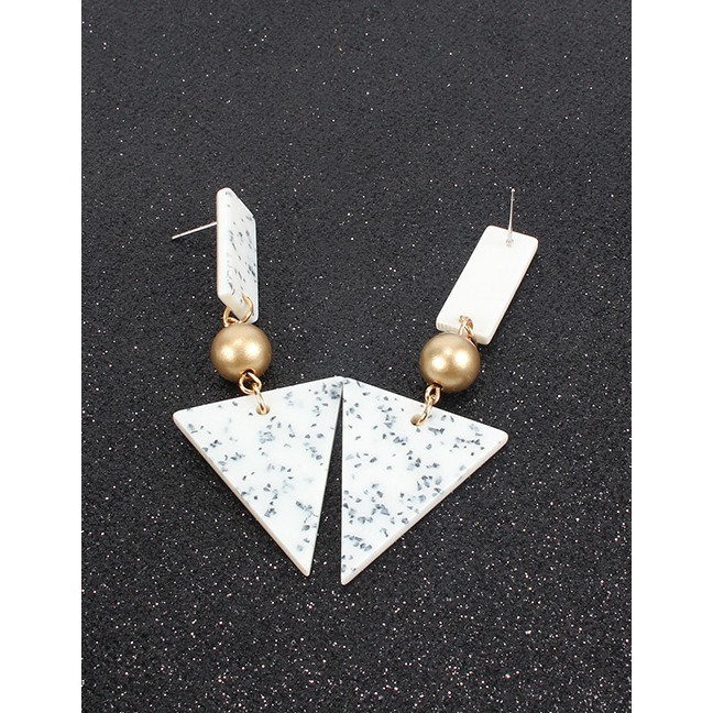 LRC Anting Tusuk Fashion Triangle Acrylic Earrings F54999