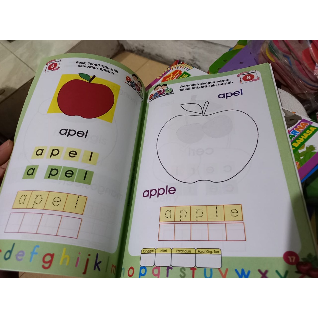 Buku Anak Paud Mewarnai KREATIF Aneka BUAH Menebali dan Menulis Huruf Serba Jaya (FULL COLOR)