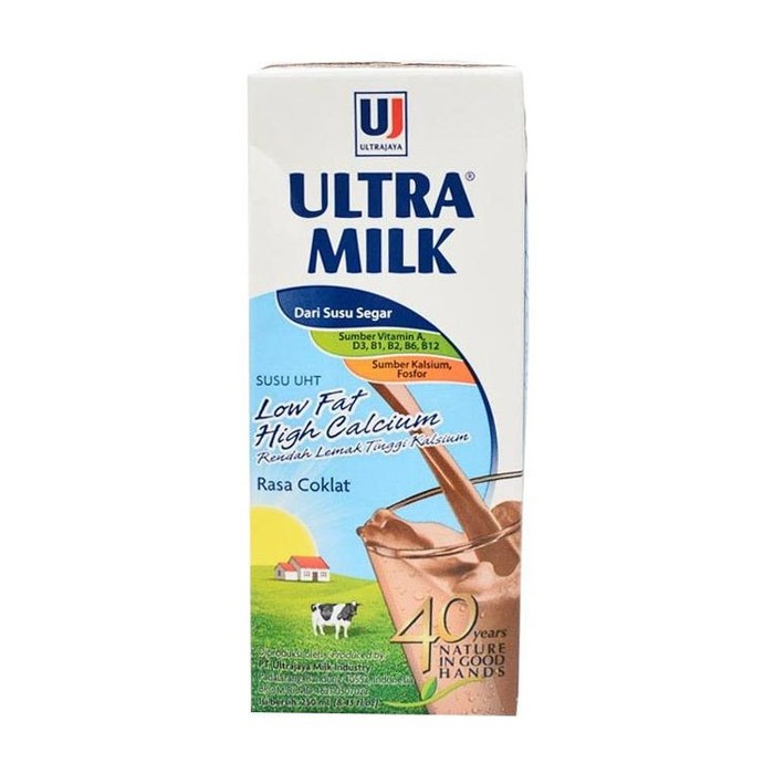 

Ultra Milk Susu UHT Low Fat Rasa Cokelat 250ml