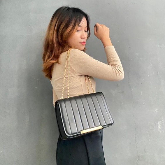 Tas Selempang Wanita Moza Bag