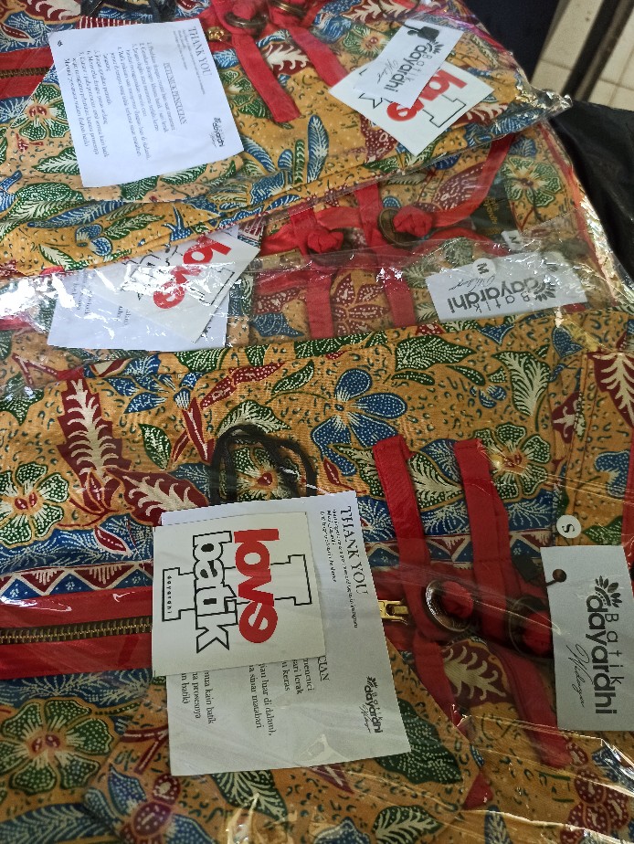 Tunik Batik Tiga Negeri