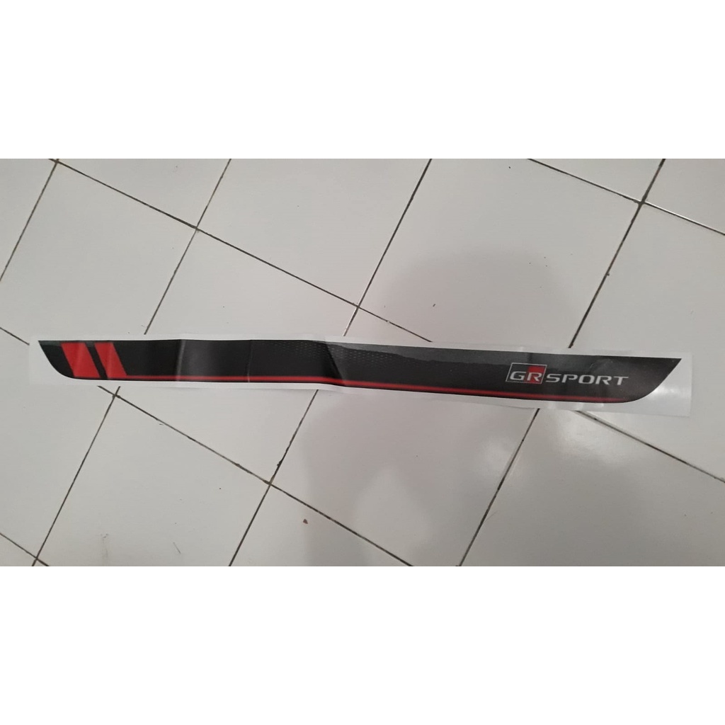 Stiker Pintu Belakang Bagasi Rocky Raize GR Sport