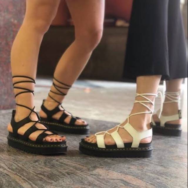 nartilla sandal