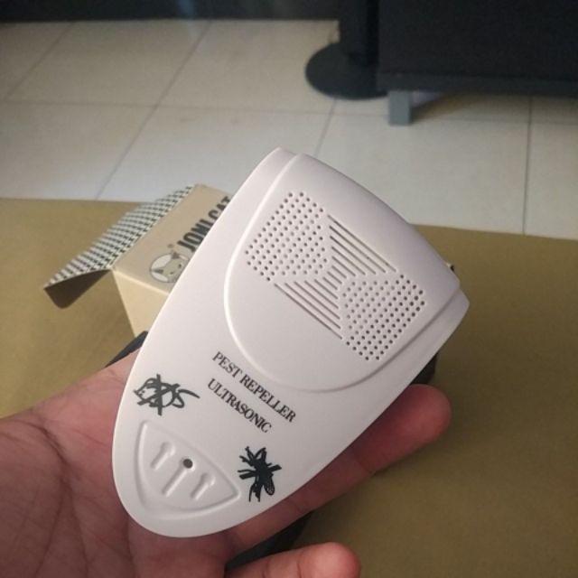 Anti Nyamuk / Bug Scare Ultrasonic Rat Pest Control Repeller