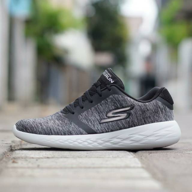 Skechers Go Run 600