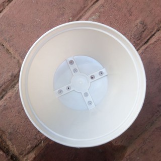 Pot putih diansari 12 cm Harga Grosir Murah Se INDONESIA Pot putih diansari 12 cm Harga Grosir Murah Se INDONESIA