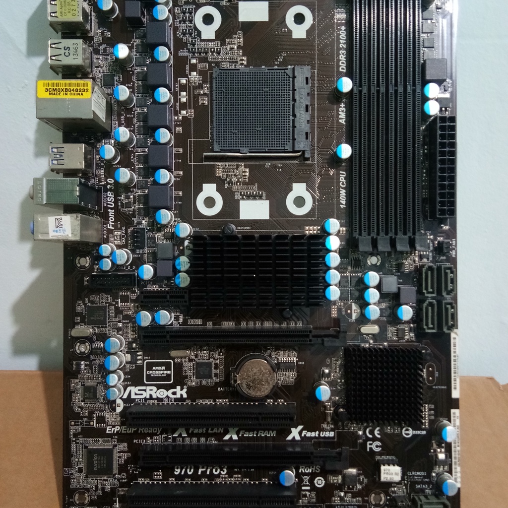 Paket Murah Dapat Quadcore Prosesor Motherboard AM3+ bisa untuk AMD FX seri 8core