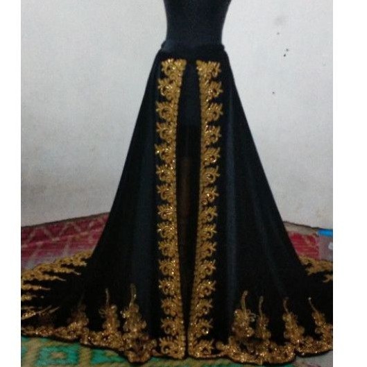 Ekor kebaya pengantin