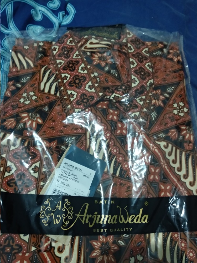 Arjuna Weda Kemeja Batik Parang Segitiga