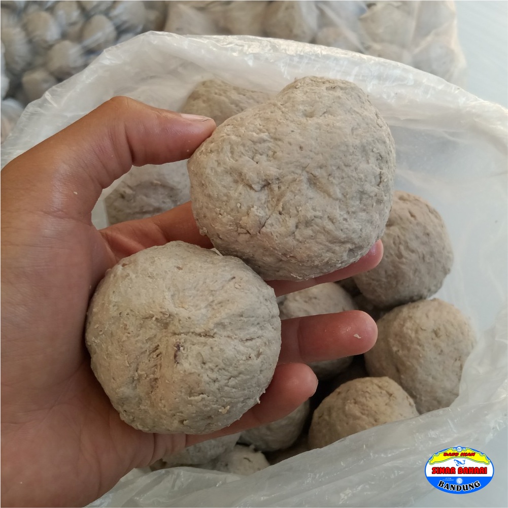 BAKSO / BASO IKAN SINAR BAHARI BANDUNG 0,5 Bal Bakso Ikan Jumbo Isi Tetelan / Cabe