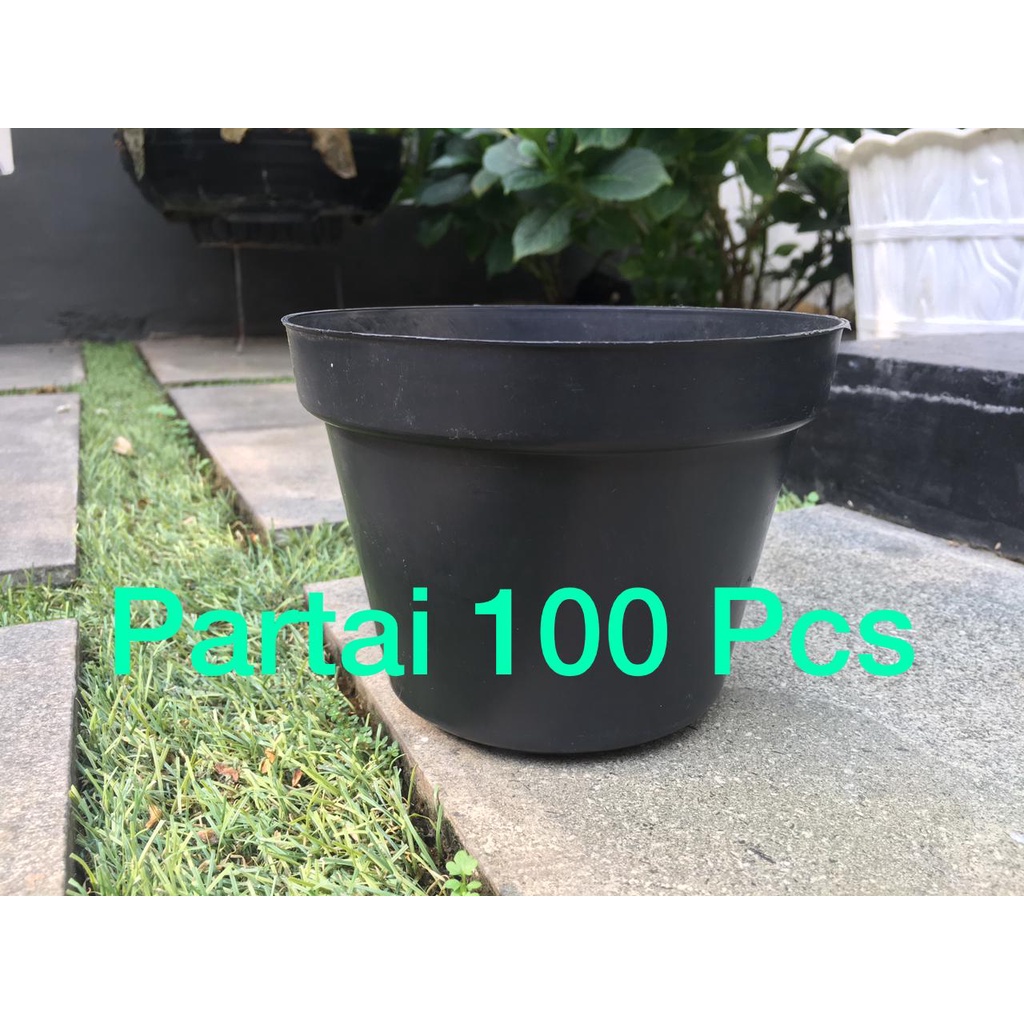 Pot plastik uk 15 (isi 100 pcs)