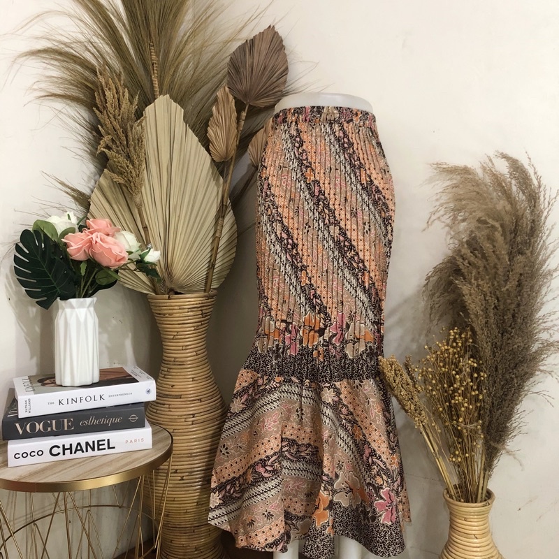 Rok Batik Plisket Duyung-Lereng Salem Bunga