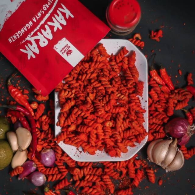 

Makaroni Kakarak Premium Fusilli Pasta - rasa Balado