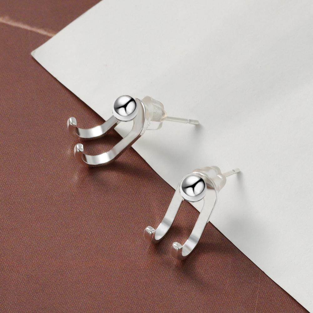Lily Tipe C Anting Hadiah Wanita Simple Korea