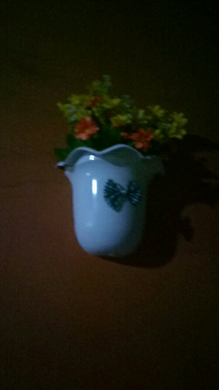 Set Bunga Plastik Aneka Mawar Dengan Plastik Dinding