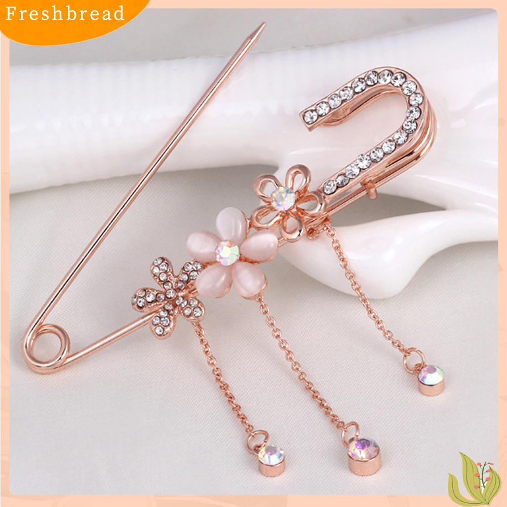 [ TERLARIS]Luxury Women Flower Rhinestone Tassel Chain Brooch Pin Lapel Suit Collar Jewelry
