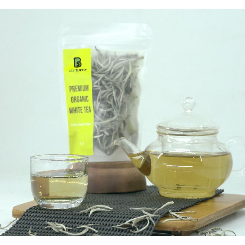 

premium organic white tea / silver needle white tea