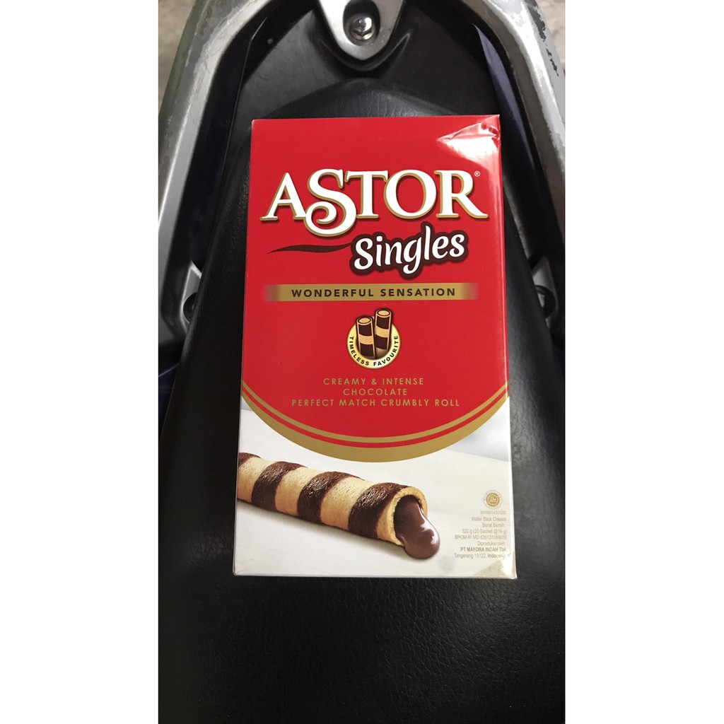 

Astor Singles 1 Pak Box Dus 20 Pcs Stick / Wafer Chocolate Coklat