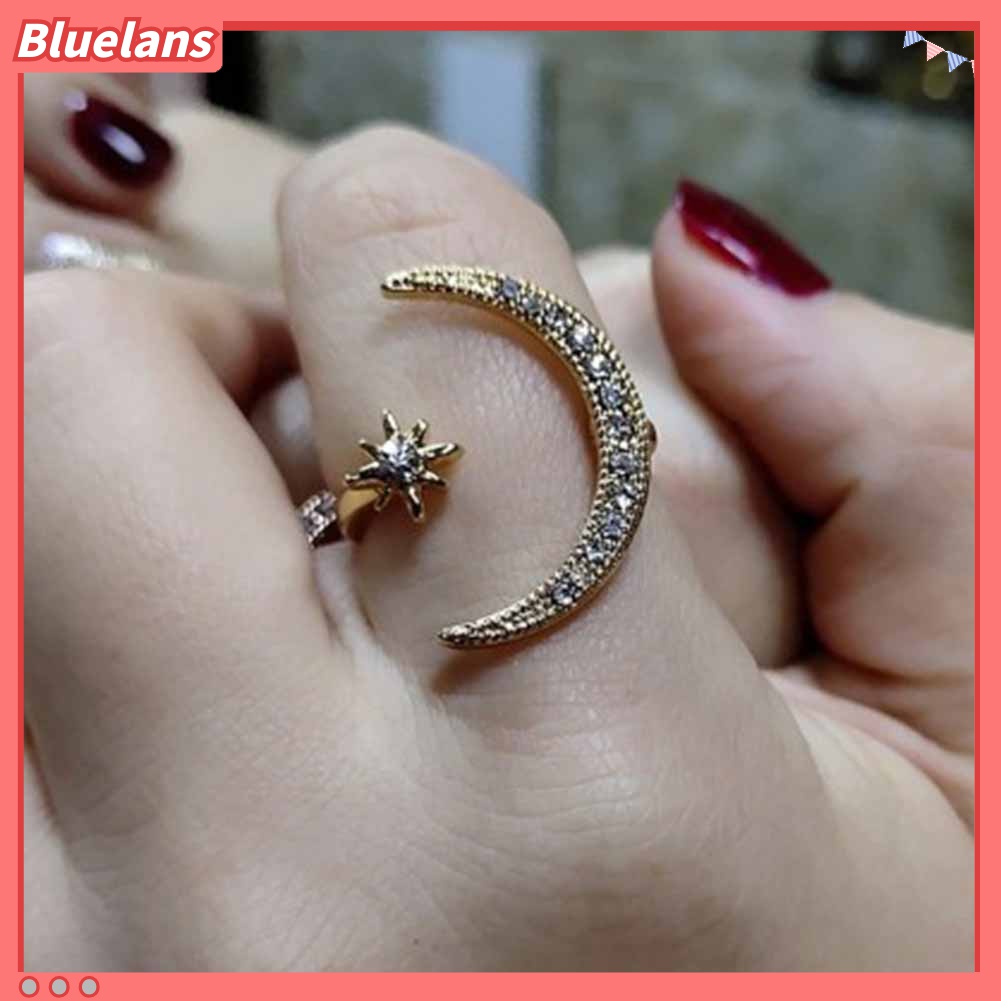 Cincin Model Terbuka Desain Bulan Bintang Aksen Berlian Imitasi Untuk Wanita