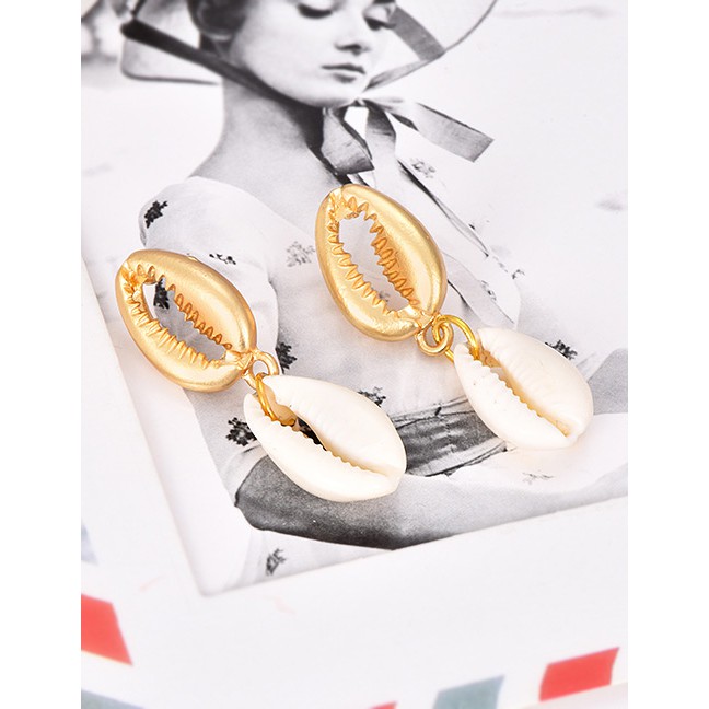 LRC Anting Tusuk Fashion Gold Alloy Shell Earrings F47611