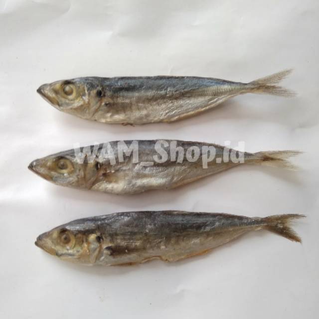 

Ikan asin layang /japuh layang kemasan 1000gram