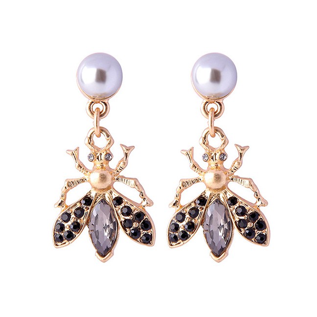 LRC Anting Tusuk Fashion Small Insect Pearl Stud Earrings F50738