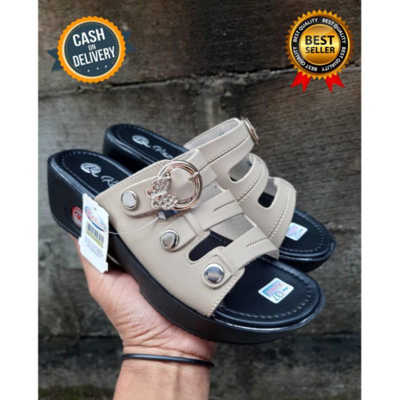 sandal ibu-ibu/sandal wedges