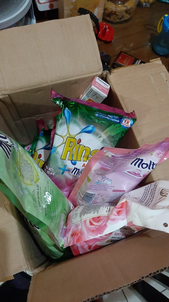 Molto Hygene Perisai Aktif Pelembut Dan Pewangi 720ml