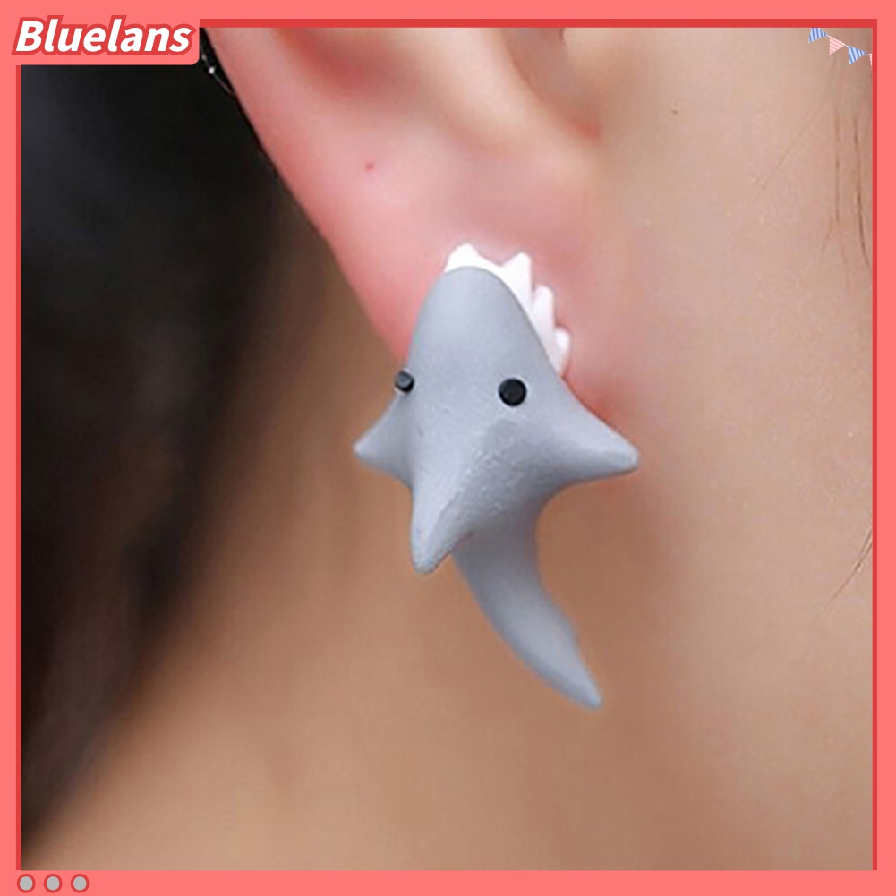 Anting Stud Bentuk Hiu 3D Bahan Polymer Clay Untuk Wanita