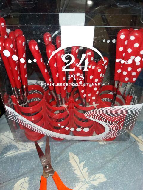 Adelaides Sendok Set 25 Pcs Dengan Wadah