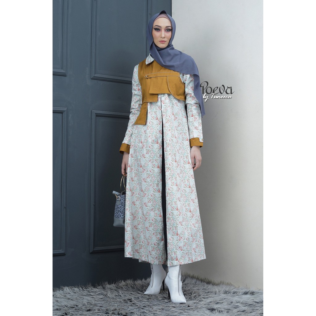 COAT POEVA  PV-0719001 By TUNEECA