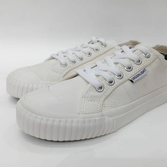 Sepatu Greenlight