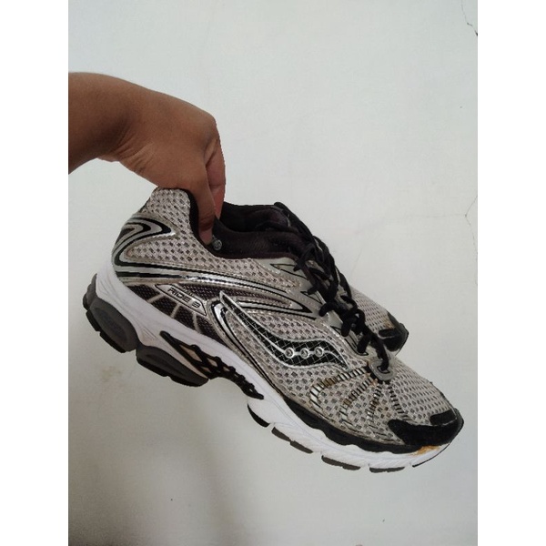 Saucony | Sepatu Second