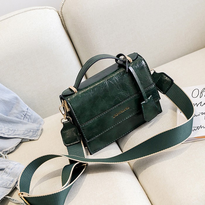 Promo TAS SELEMPANG P8510 TAS JALAN TAS KEREN TAS CANTIK TAS WANITA TAS KEKINIAN TAS FASHION Keren