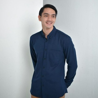 Lesta Langgeng - Kemeja Formal Pria Lengan Panjang Standard Bahan Kain Katun Warna Navy Polos M L XL