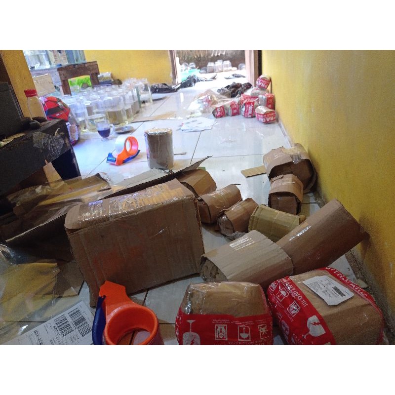 

PACKING KARDUS - KARDUS - PACKING AMAN TAMBAHAN