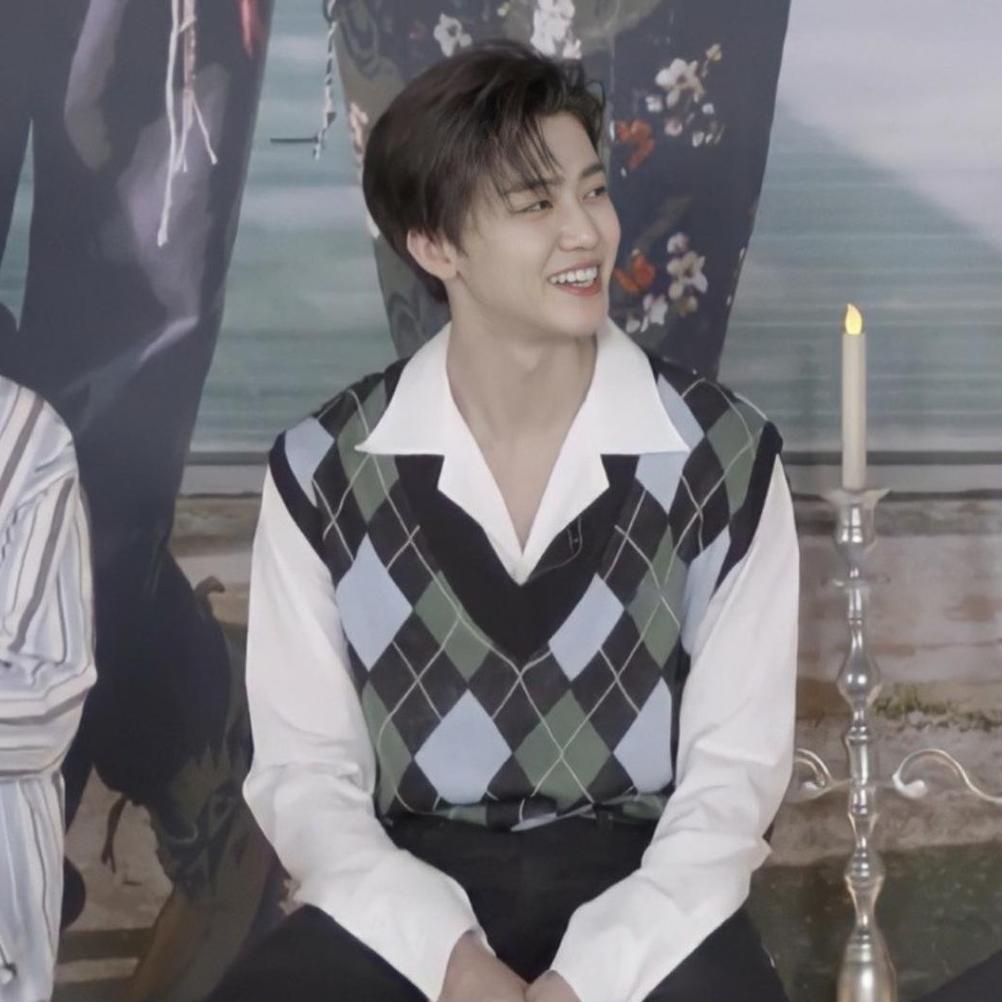 Ready Stock Vest Jaemin / Vest Rajut Nana Chuck / Jaemin Nct Dream