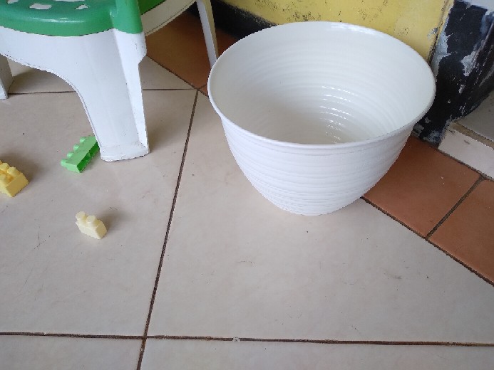 Pot Tawon Putih Diameter 21cm Ori Bjp