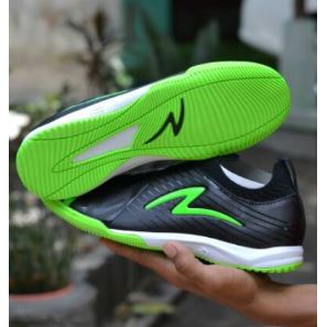 SPECS ACCELERATOR SLAZ ELITE IN BLACK GREEN