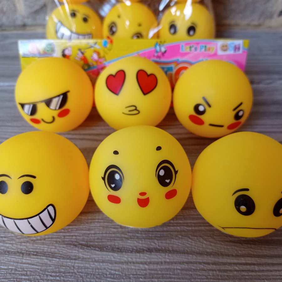 Mainan Bola Karet Emoji Lucu Bisa Bunyi