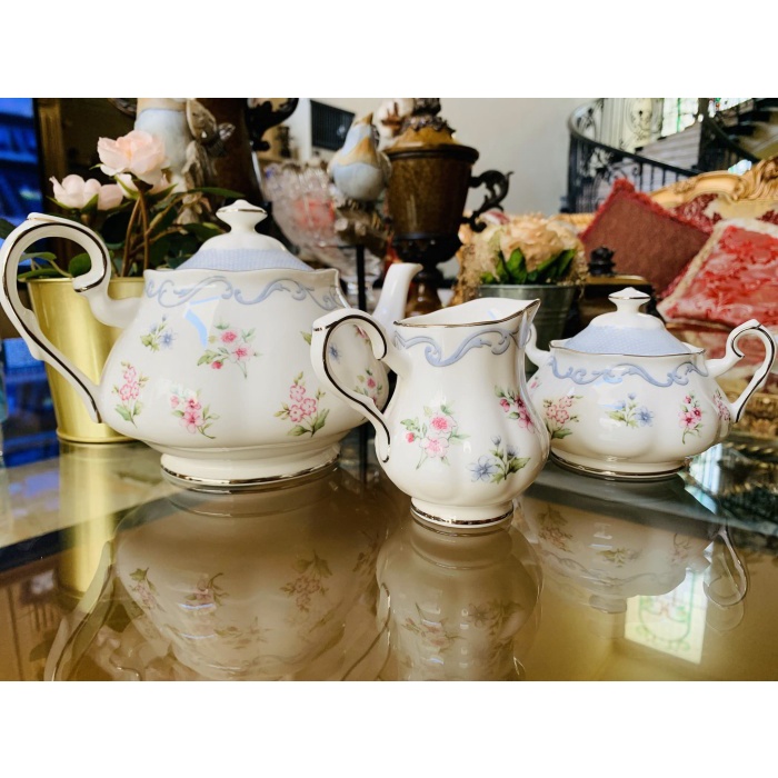 Teko teh / kopi / tempat susu / tempat gula / brand Saint James