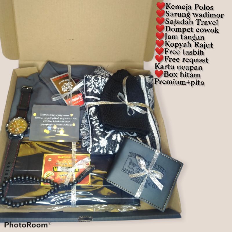 

Paket lengkap Hampers wisuda, Anniversary, wedding, birthday cowo,pria,kado perlengkapan sholat pria