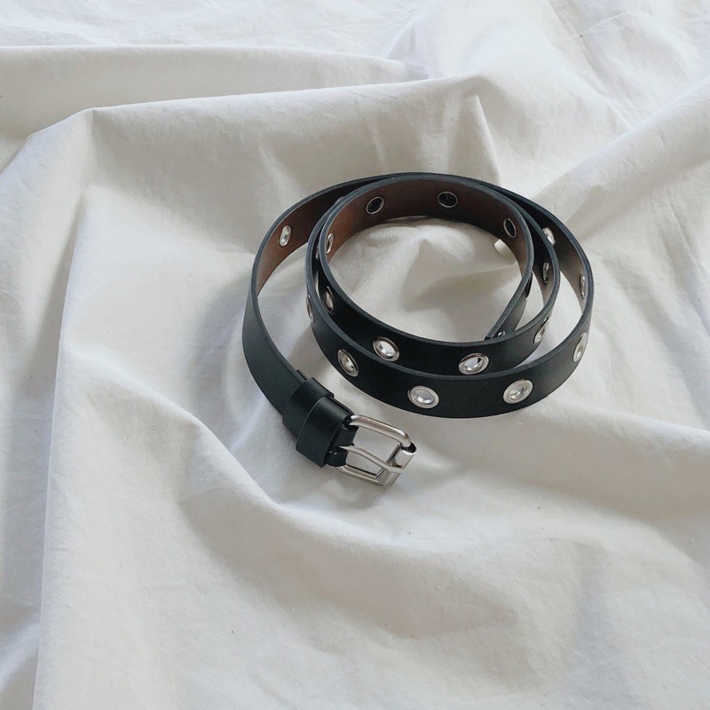 CLOTHIER - Buckle Leather Belt | Grommet Oval Square