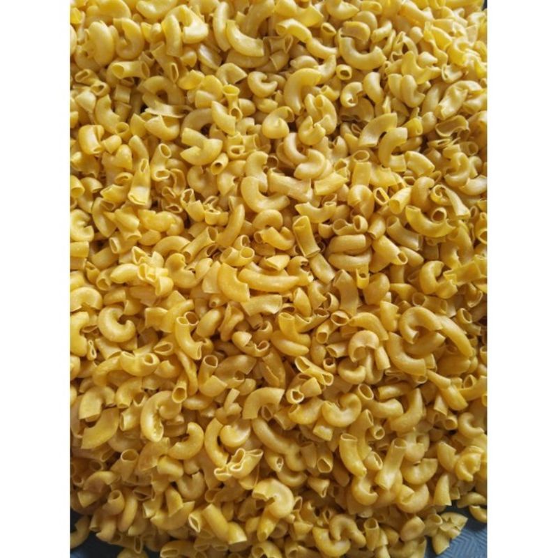 

Kerupuk Makroni mentah