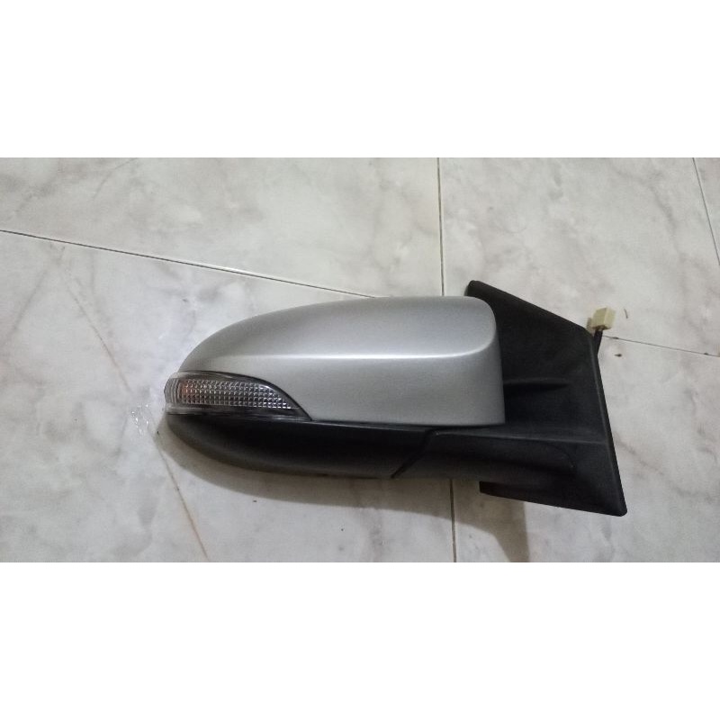 Spion sigra calya kanan elektrik silver 2018