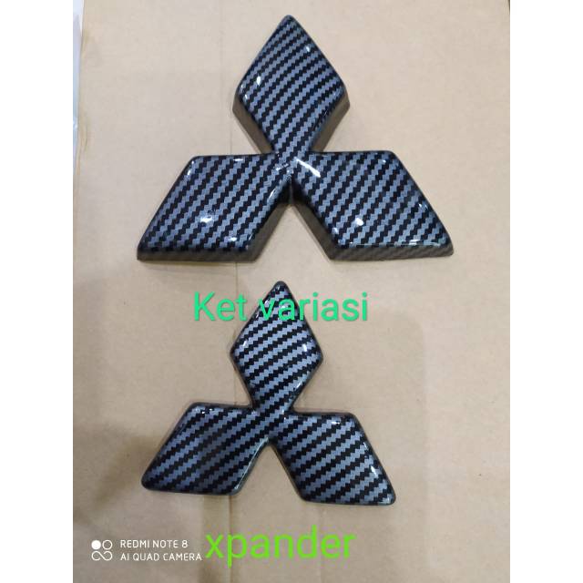 Logo/emblem Mitsubishi carbon mobil xpander