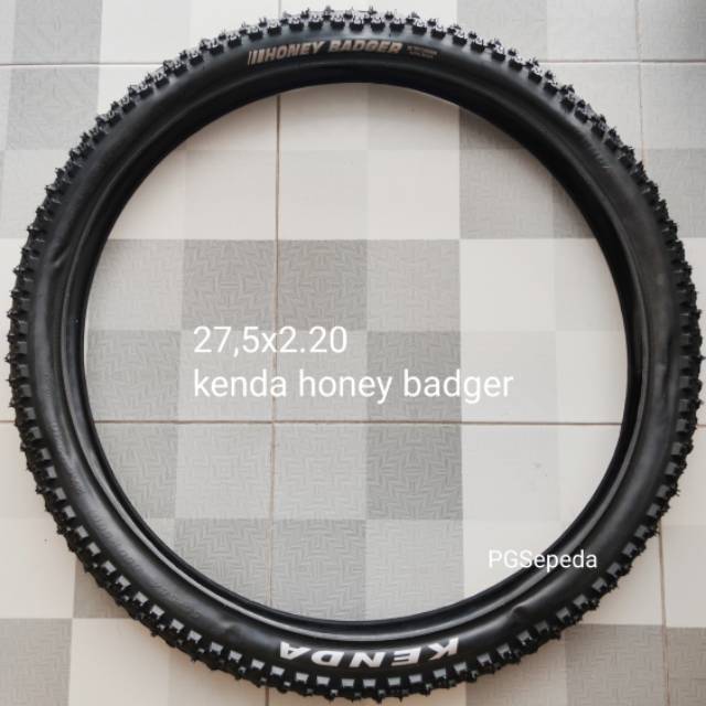 BAN LUAR SEPEDA KENDA HONEY BADGE 27,5 X 2.20
