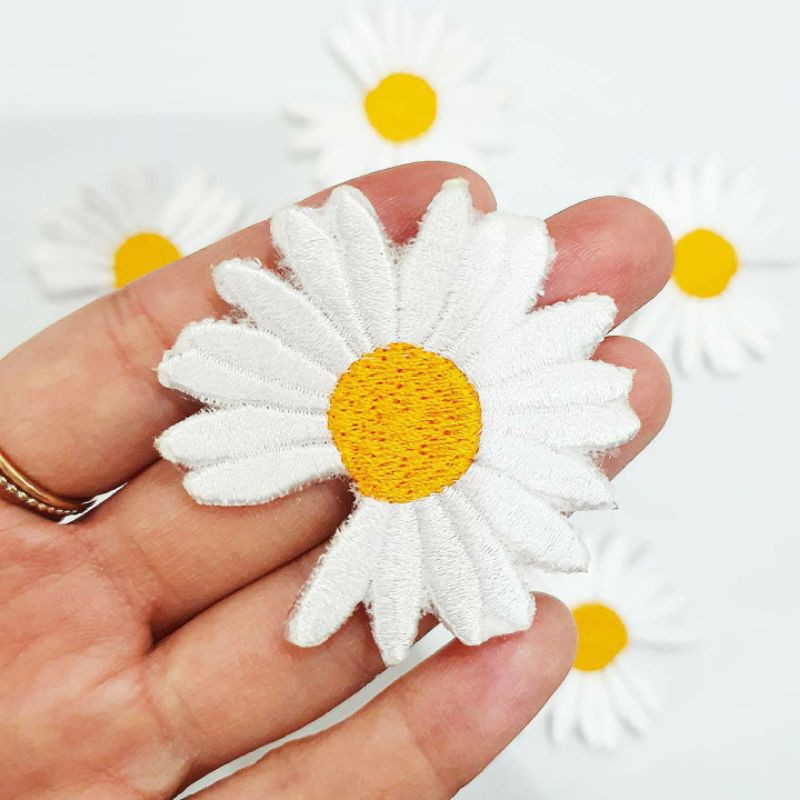 Patch Flower Peaceminusone, Bunga Daisy